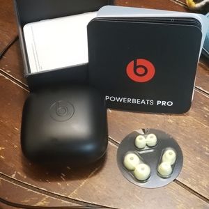 Powerbeats pro earbuds,spring yellow color